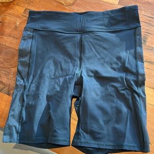 Lululemon Size 10 Blue Bike Shorts